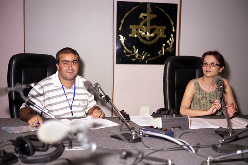 Mounir Amine et Leila Aboura, animateurs et journalistes, Radio Nationale Algerienne, chaîne 3, Alger, Algerie